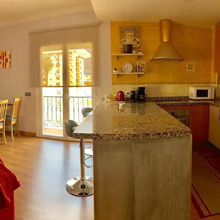 Apartmán Capri Boliches Wifi Gratis 100m *