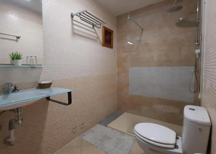 Capri Boliches Wifi Gratis 100m * Fuengirola